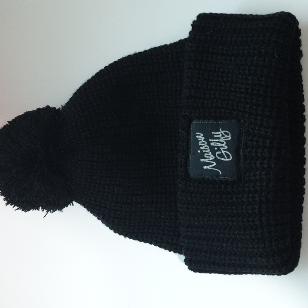 Maison Gilfy pom pom snow cap